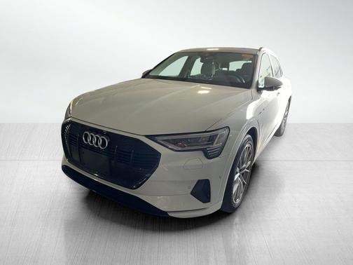 2021 Audi e-tron Prestige