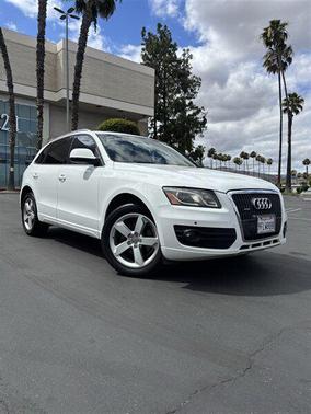 Glacier White Metallic 2012 Audi Q5 2.0T Premium Plus