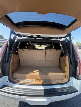 Crystal White Tricoat 2017 Cadillac Escalade Platinum
