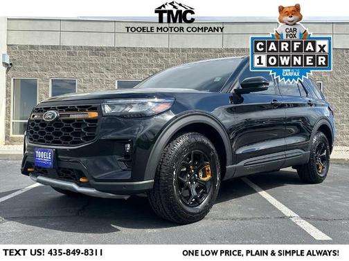 AGATE BLACK METALLIC 2026 Ford Explorer TREMOR