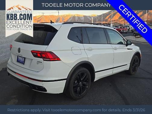 2022 Volkswagen Tiguan 2.0T SE R-LINE BLACK