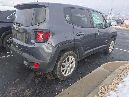 2023 Jeep Renegade LATITUDE