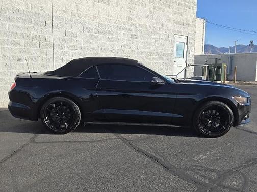 2017 Ford Mustang ECOBOOST PREMIUM