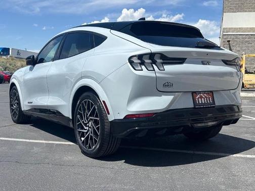 SPACE WHITE METALLIC 2023 Ford Mustang Mach-E GT