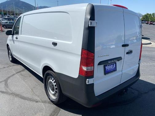 2022 Mercedes-Benz Metris 135 WB CARGO