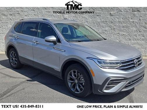 Pyrite Silver Metallic 2023 Volkswagen Tiguan 2.0T SE