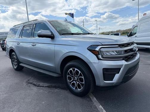 ICONIC SILVER METALLIC 2024 Ford Expedition XLT