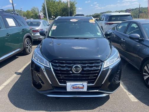 2021 Nissan Kicks SV