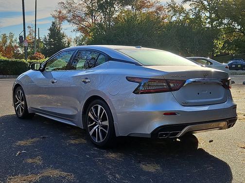 2023 Nissan Maxima SV