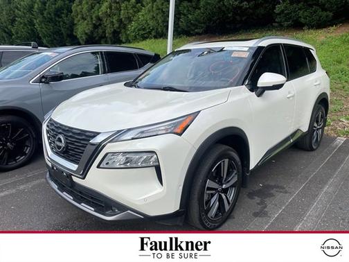 2022 Nissan Rogue SL