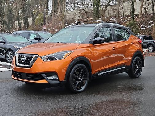 2020 Nissan Kicks SR