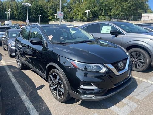 2022 Nissan Rogue Sport SL