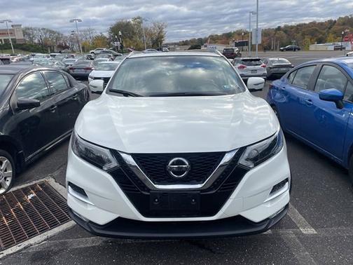 2022 Nissan Rogue Sport SL