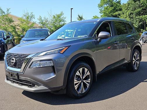 2022 Nissan Rogue SV