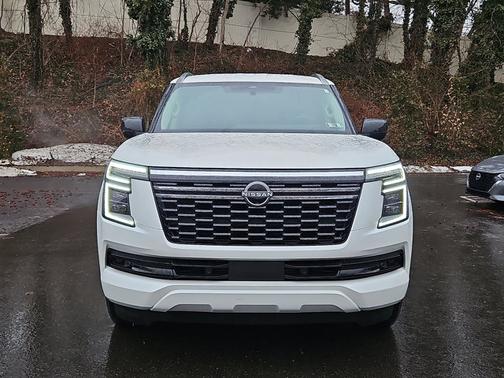 2025 Nissan Armada SV