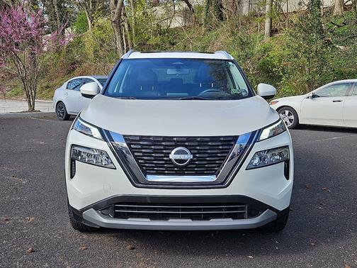 White 2023 Nissan Rogue SV