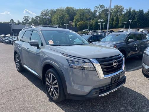 2022 Nissan Pathfinder Platinum