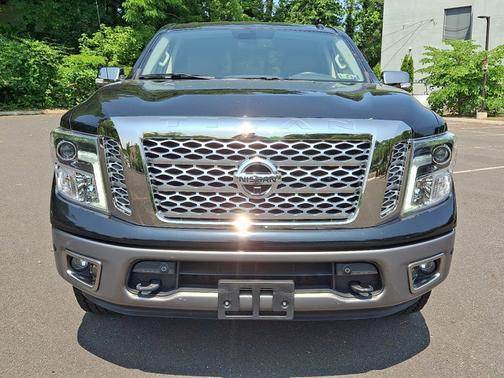 2017 Nissan Titan Platinum Reserve