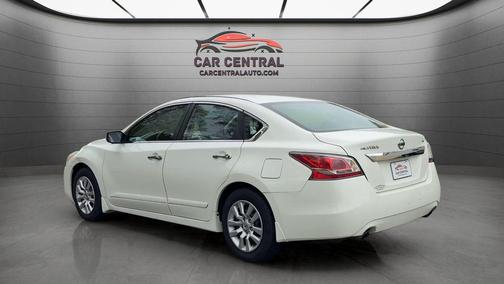 Glacier White 2015 Nissan Altima 2.5 S
