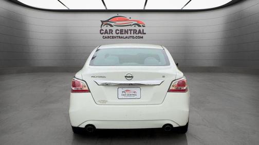 Glacier White 2015 Nissan Altima 2.5 S