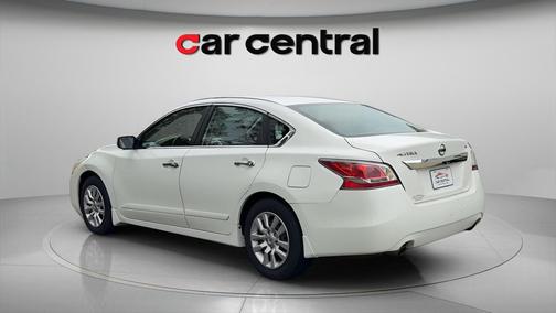 Glacier White 2015 Nissan Altima 2.5 S