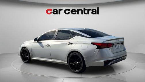 Brilliant Silver Metallic 2019 Nissan Altima 2.5 SL