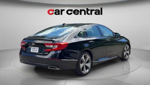Crystal Black Pearl 2019 Honda Accord Touring 2.0T
