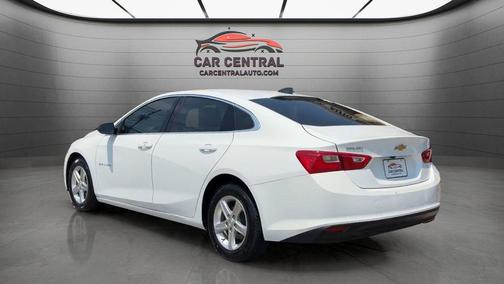 Summit White 2023 Chevrolet Malibu 1LS