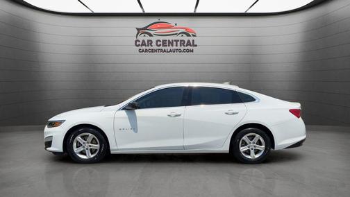 Summit White 2023 Chevrolet Malibu 1LS
