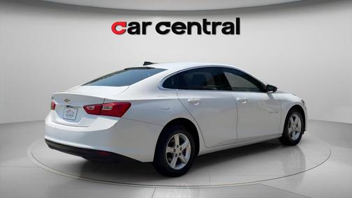 Summit White 2023 Chevrolet Malibu 1LS