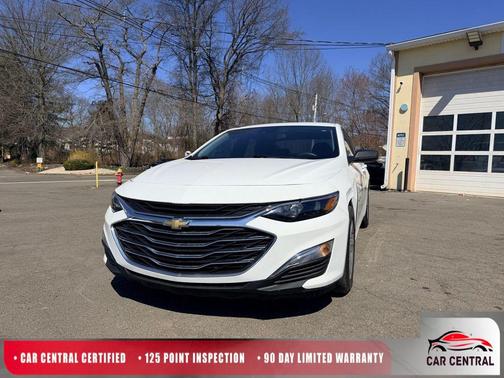 Summit White 2023 Chevrolet Malibu 1LS