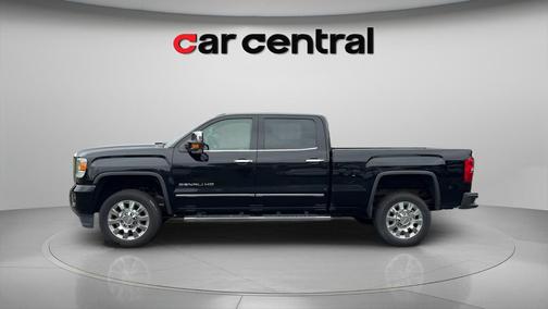 Onyx Black 2019 GMC Sierra 2500 Denali