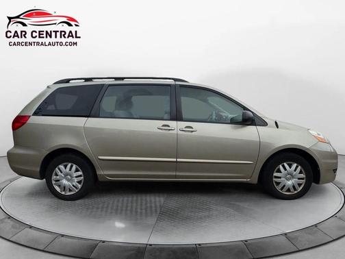 2010 Toyota Sienna CE