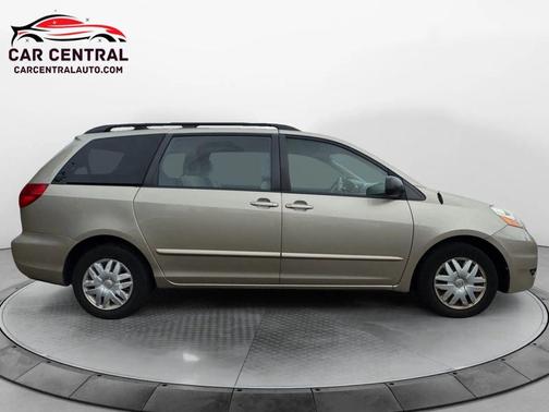 2010 Toyota Sienna CE