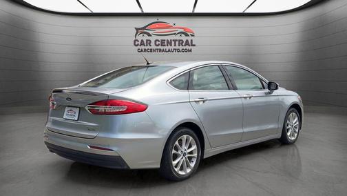 Silver Metallic 2020 Ford Fusion Hybrid Titanium