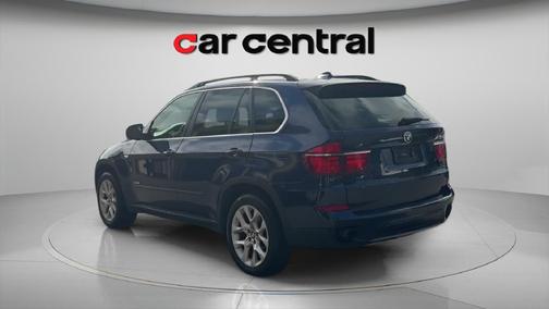 Deep Sea Blue Metallic 2013 BMW X5 xDrive35i