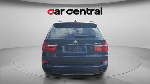 Deep Sea Blue Metallic 2013 BMW X5 xDrive35i
