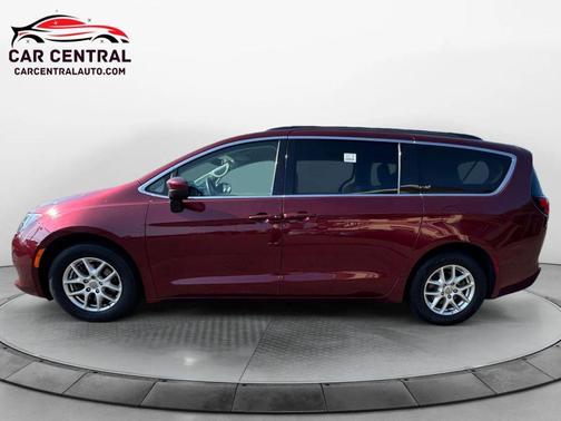 2020 Chrysler Voyager LXI