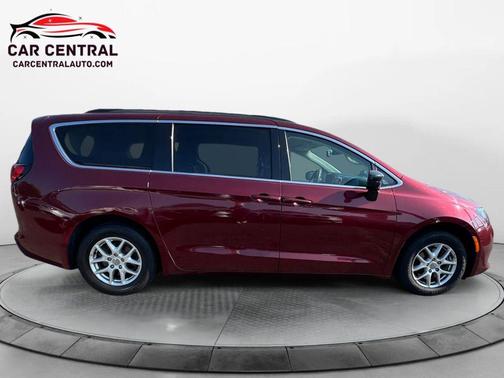 2020 Chrysler Voyager LXI