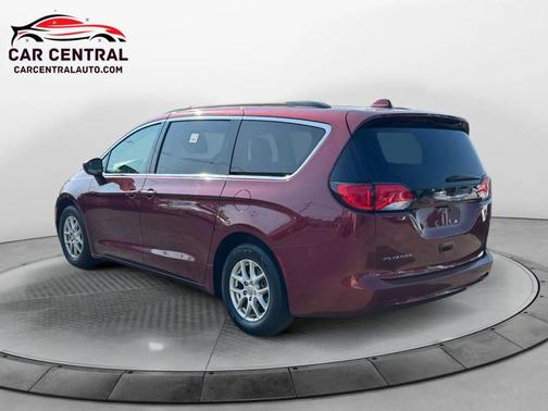 2020 Chrysler Voyager LXI
