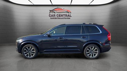 Magic Blue Metallic 2019 Volvo XC90 T6 Momentum