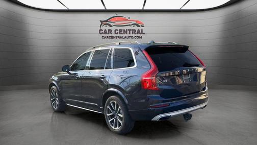 Magic Blue Metallic 2019 Volvo XC90 T6 Momentum