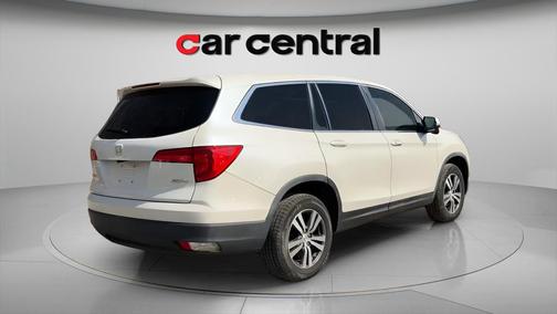 White Diamond Pearl 2017 Honda Pilot EX