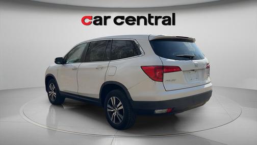White Diamond Pearl 2017 Honda Pilot EX
