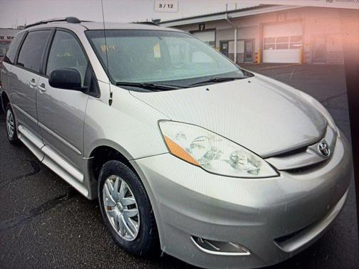 2008 Toyota Sienna CE