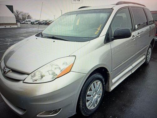 2008 Toyota Sienna CE