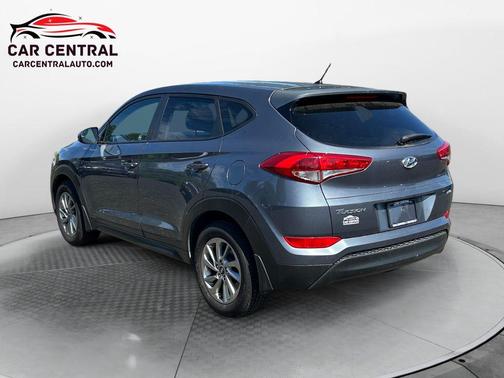 2018 Hyundai TUCSON SE