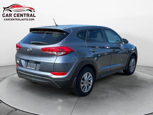 2018 Hyundai TUCSON SE