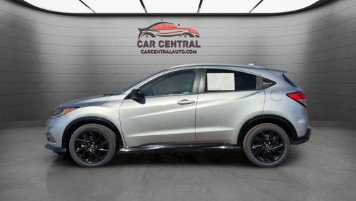 Lunar Silver Metallic 2021 Honda HR-V AWD Sport