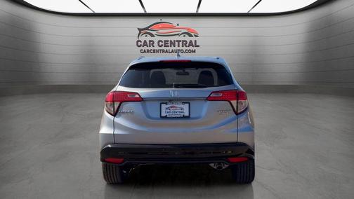 Lunar Silver Metallic 2021 Honda HR-V AWD Sport